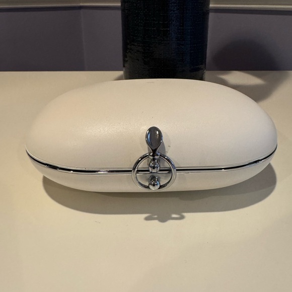 Jeffrey Levinson Handbags - Jeffrey Levsinon clutch